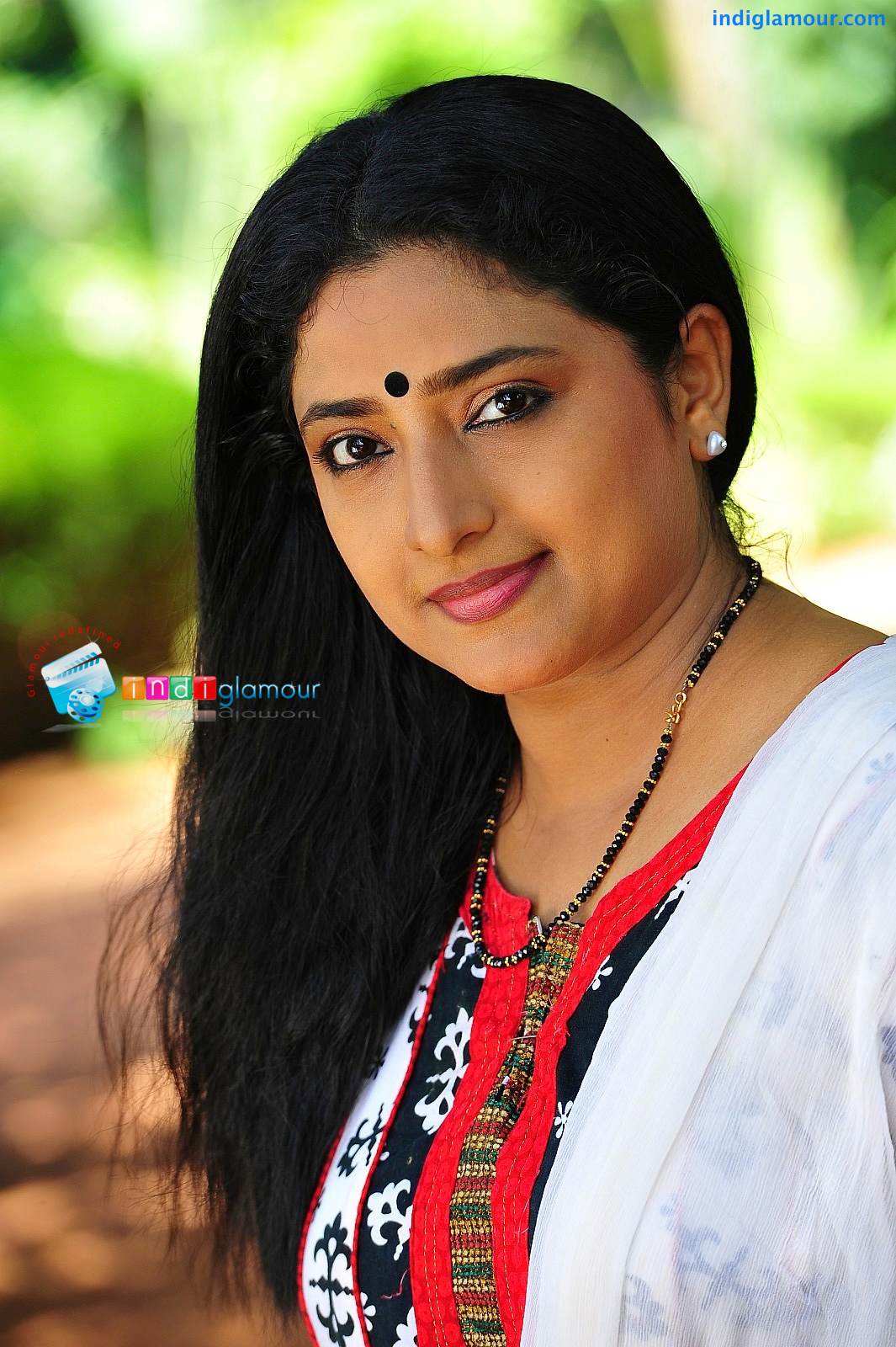 Malayalam tv serial actress praveena malayalam